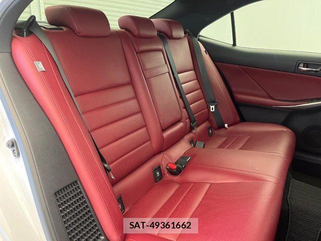 Lexus IS 2013-10 8371800-11