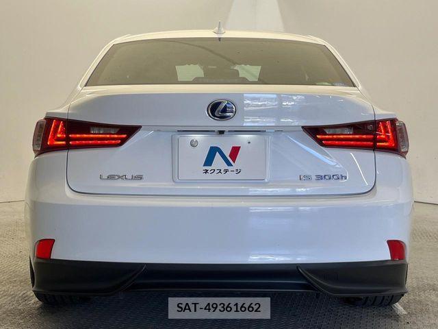 Lexus IS 2013-10 8371800-16