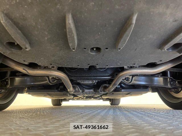 Lexus IS 2013-10 8371800-18