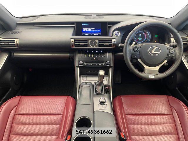Lexus IS 2013-10 8371800-1