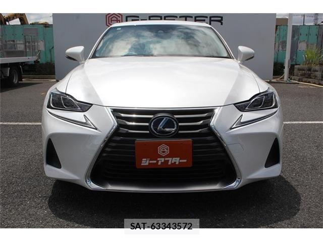 Lexus IS 2019-06 8413274-6