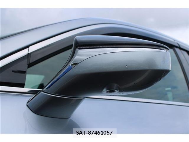 Lexus IS 2021-01 8413270-13