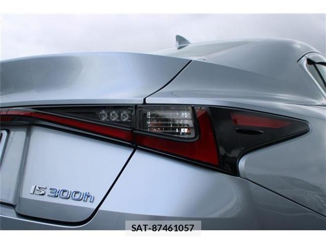 Lexus IS 2021-01 8413270-14