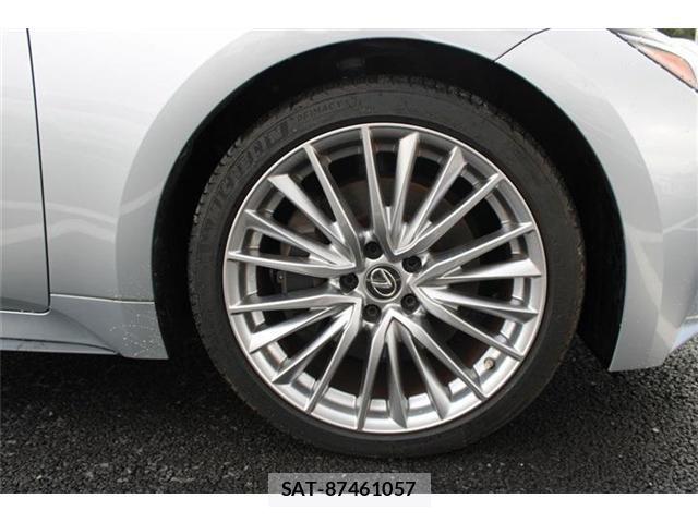 Lexus IS 2021-01 8413270-16