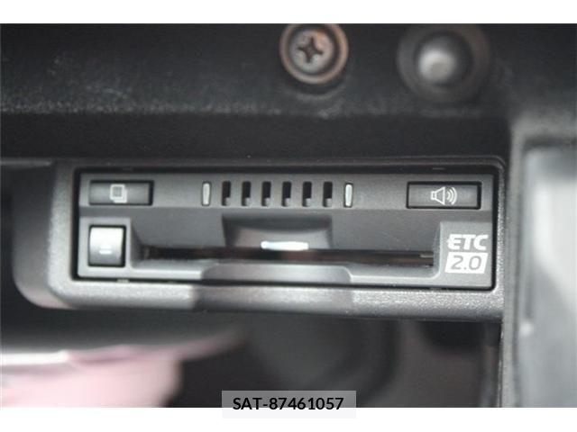 Lexus IS 2021-01 8413270-1