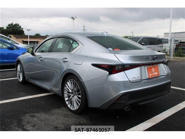 Lexus IS 2021-01 8413270-19