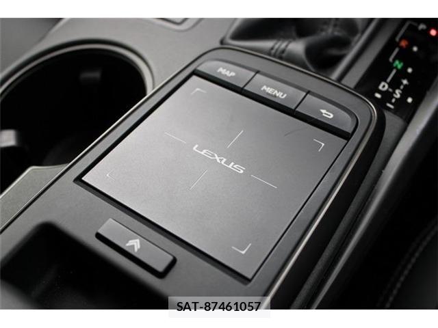 Lexus IS 2021-01 8413270-5