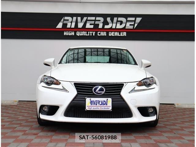 Lexus IS 2016-08 8413280-15