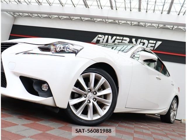Lexus IS 2016-08 8413280-17