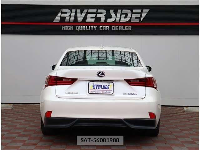 Lexus IS 2016-08 8413280-22