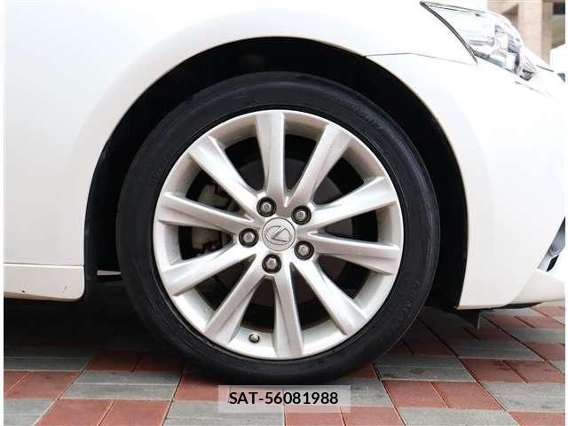 Lexus IS 2016-08 8413280-25