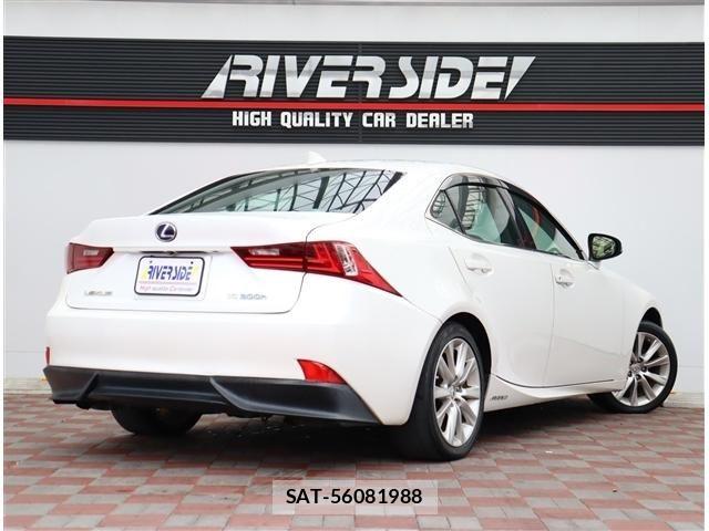 Lexus IS 2016-08 8413280-2