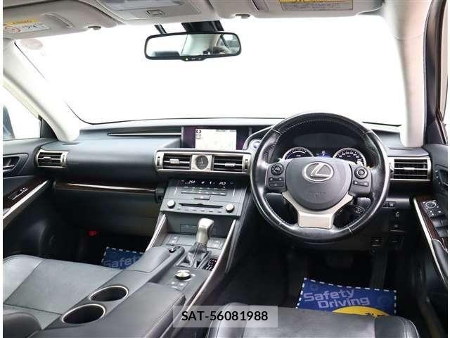 Lexus IS 2016-08 8413280-26