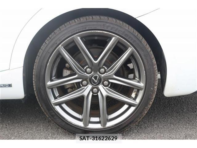 Lexus IS 2013-11 8438351-24
