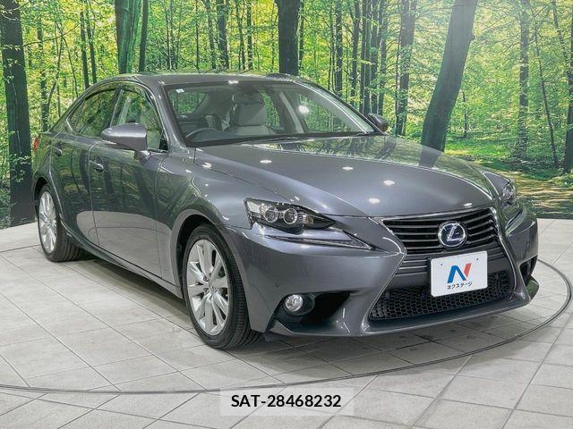 Lexus IS 2013-09 8438350-14