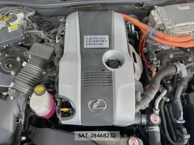 Lexus IS 2013-09 8438350-16
