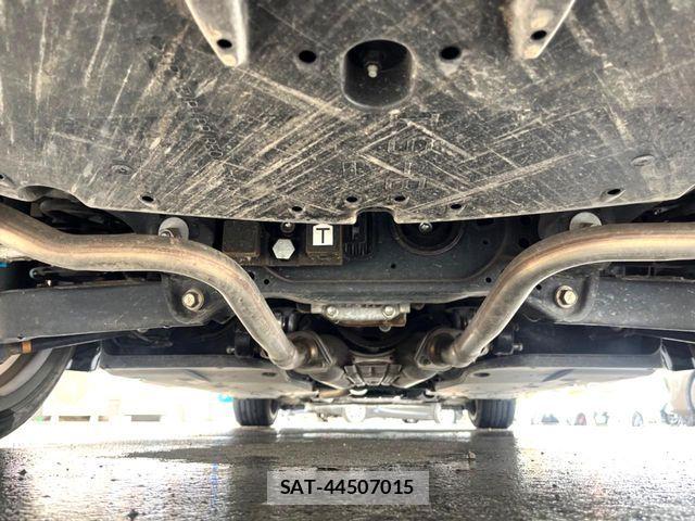 Lexus IS 2018-10 8438349-19