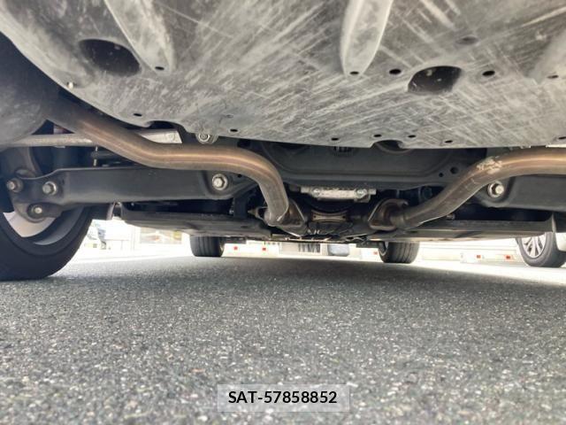 Lexus IS 2015-01 8457800-10