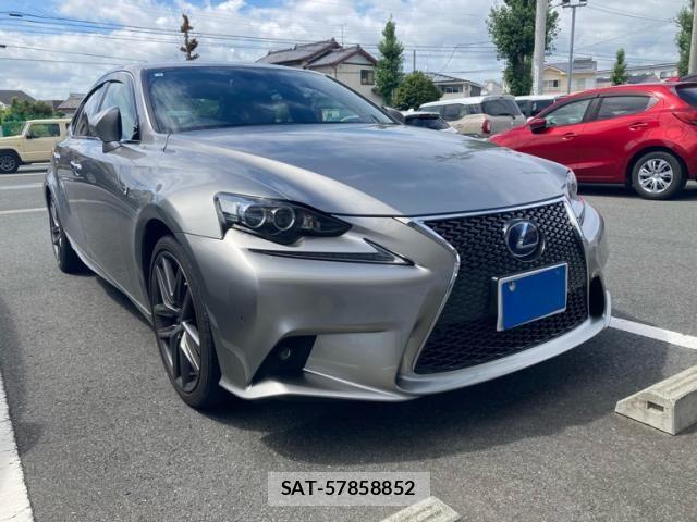 Lexus IS 2015-01 8457800-2