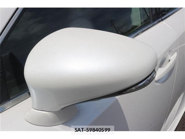 Lexus IS 2018-03 8525516-20