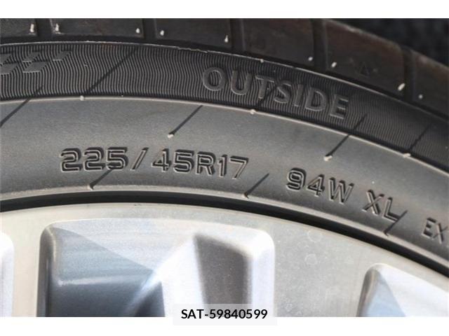 Lexus IS 2018-03 8525516-25