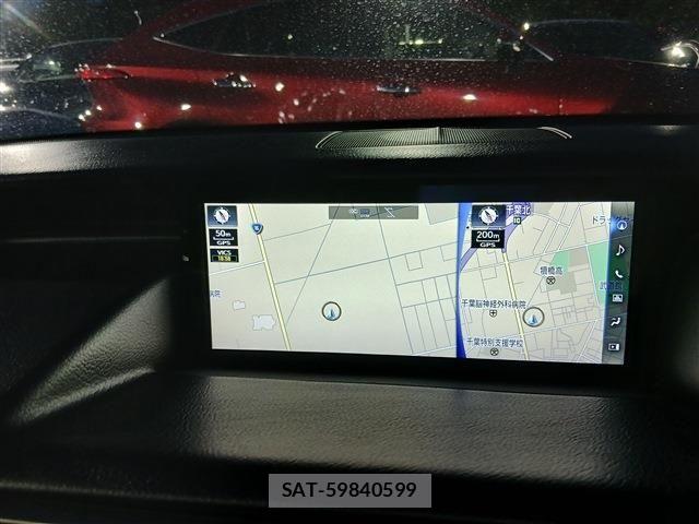 Lexus IS 2018-03 8525516-4