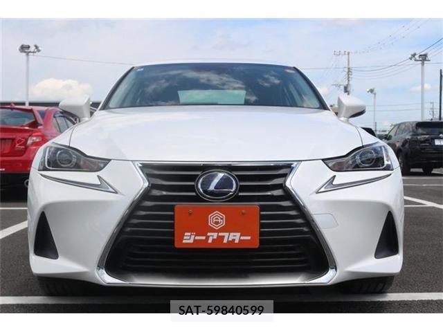 Lexus IS 2018-03 8525516-6