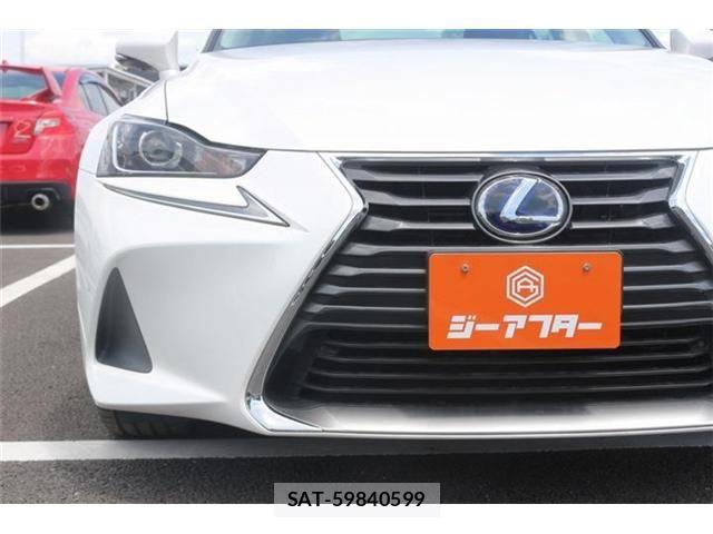 Lexus IS 2018-03 8525516-7