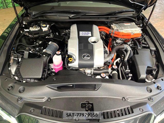 Lexus IS 2023-02 8525506-18