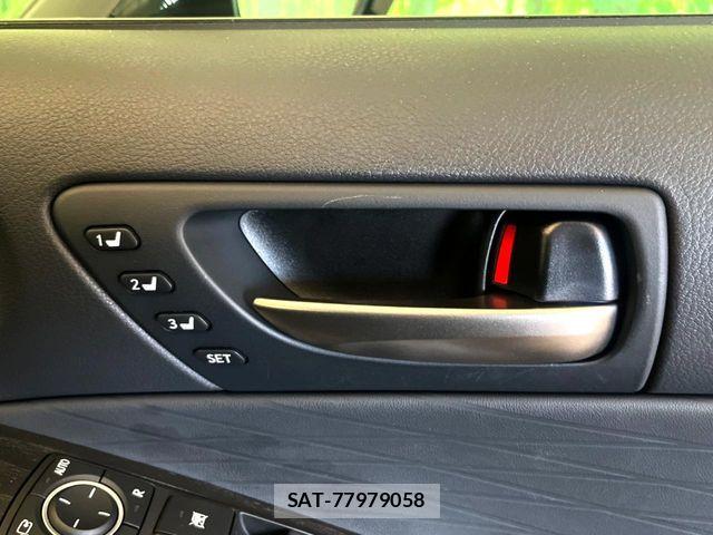 Lexus IS 2023-02 8525506-3