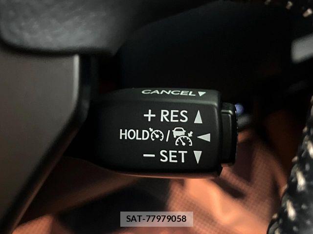 Lexus IS 2023-02 8525506-7