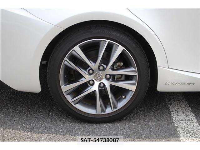 Lexus IS 2017-04 8525512-18