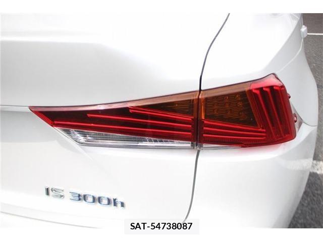 Lexus IS 2017-04 8525512-27