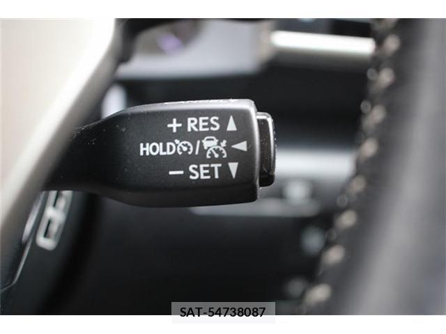 Lexus IS 2017-04 8525512-4