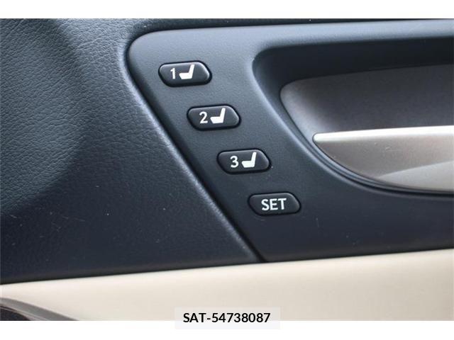 Lexus IS 2017-04 8525512-5