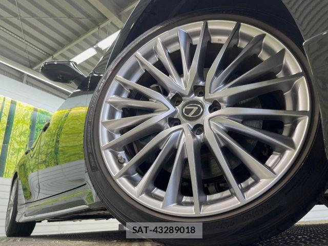 Lexus IS 2020-11 8525504-12