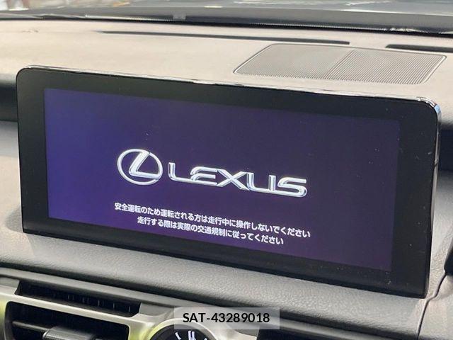 Lexus IS 2020-11 8525504-4