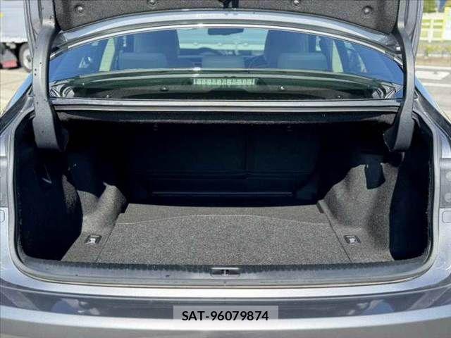 Lexus IS 2014-03 8562437-19