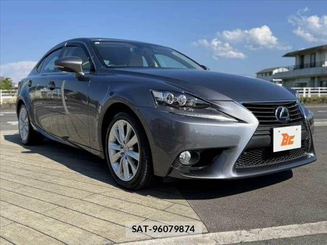 Lexus IS 2014-03 8562437-7