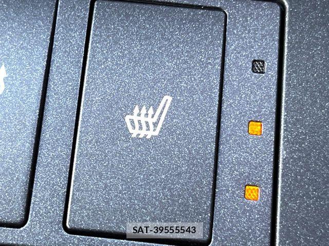 Lexus IS 2021-04 8562434-5