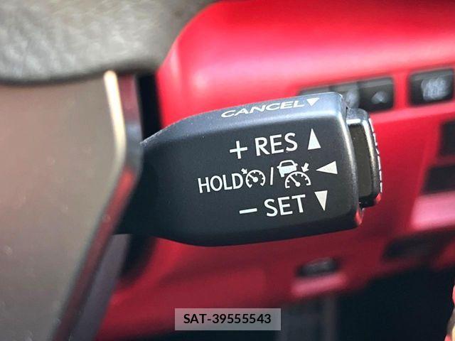 Lexus IS 2021-04 8562434-6