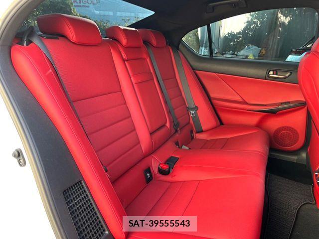 Lexus IS 2021-04 8562434-8