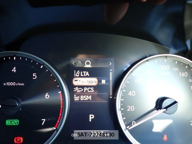 Lexus IS 2024-03 8627469-12