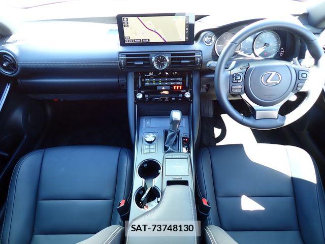 Lexus IS 2024-03 8627469-1