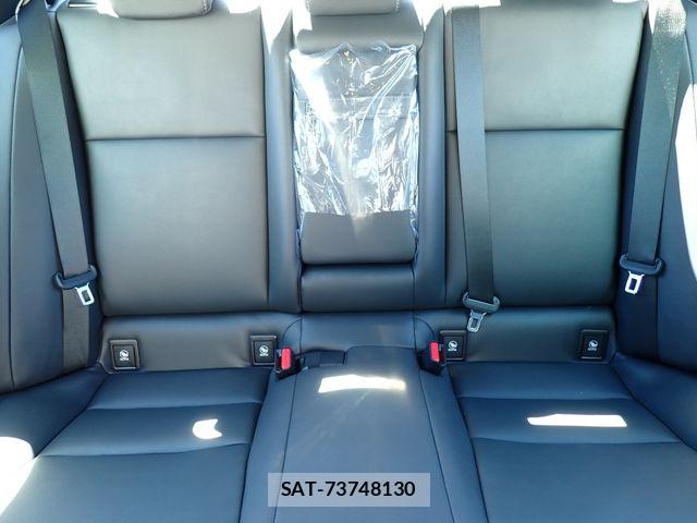 Lexus IS 2024-03 8627469-26