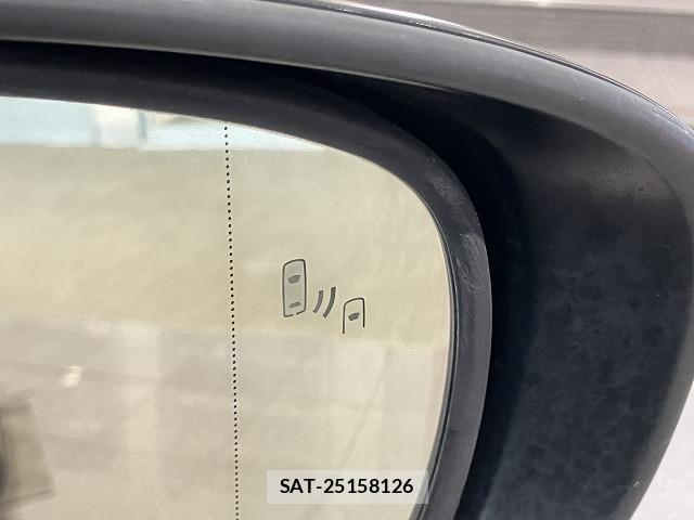 Lexus IS 2013-09 8627468-7