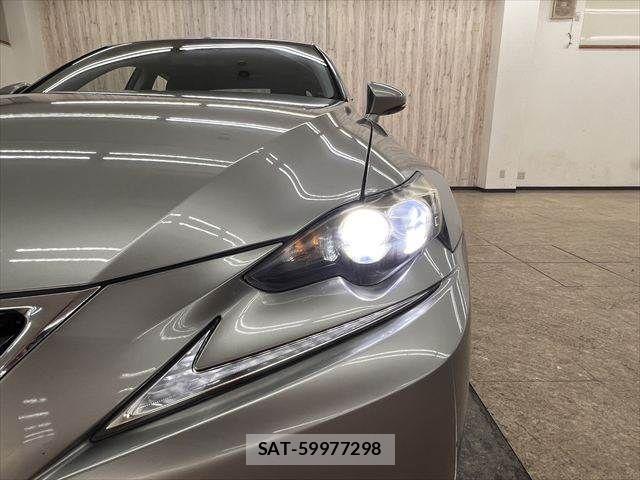 Lexus IS 2013-06 8627471-10