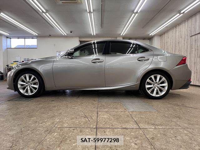 Lexus IS 2013-06 8627471-19