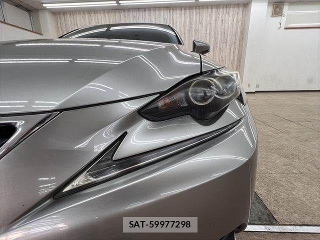 Lexus IS 2013-06 8627471-20