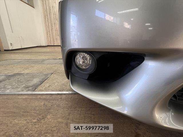 Lexus IS 2013-06 8627471-23